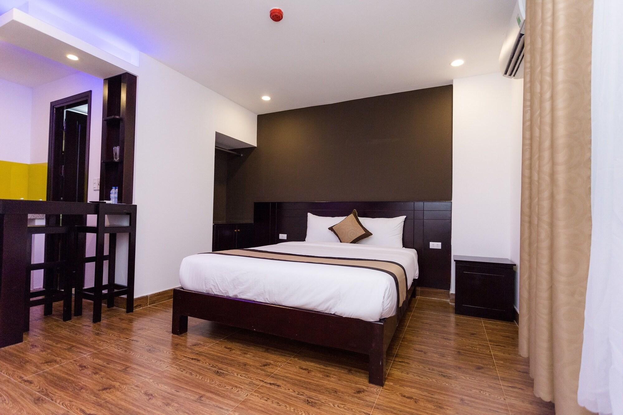 Manchester Hotel Дананг Екстериор снимка