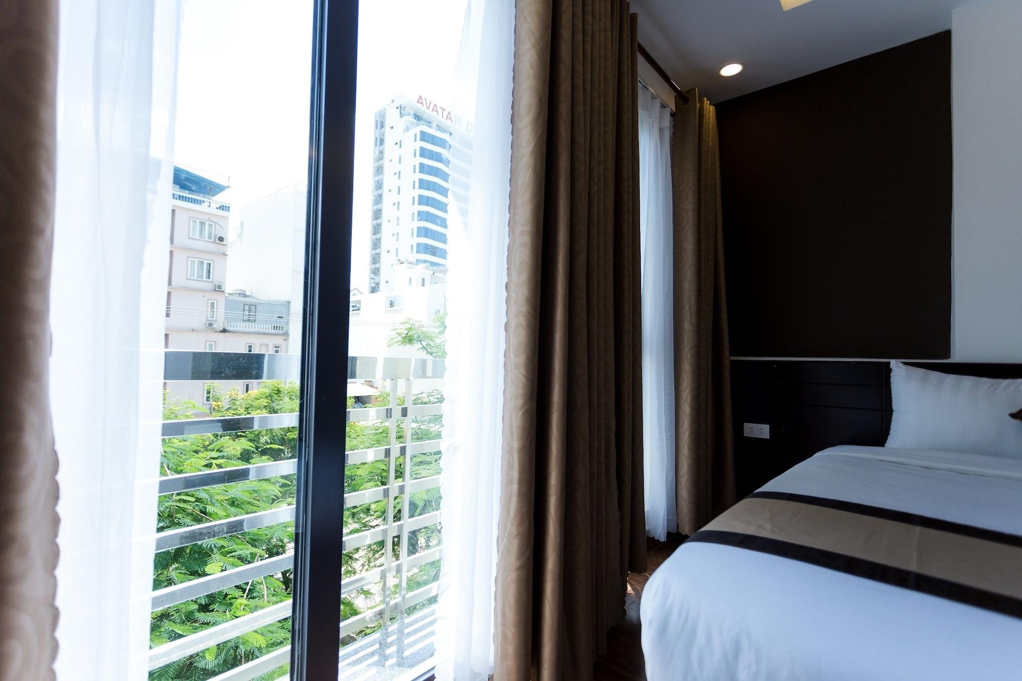 Manchester Hotel Дананг Екстериор снимка
