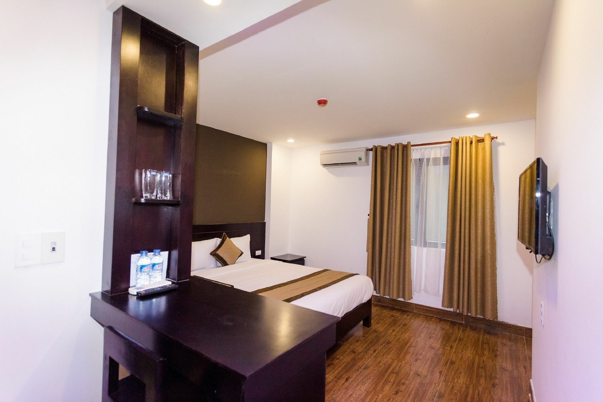 Manchester Hotel Дананг Екстериор снимка