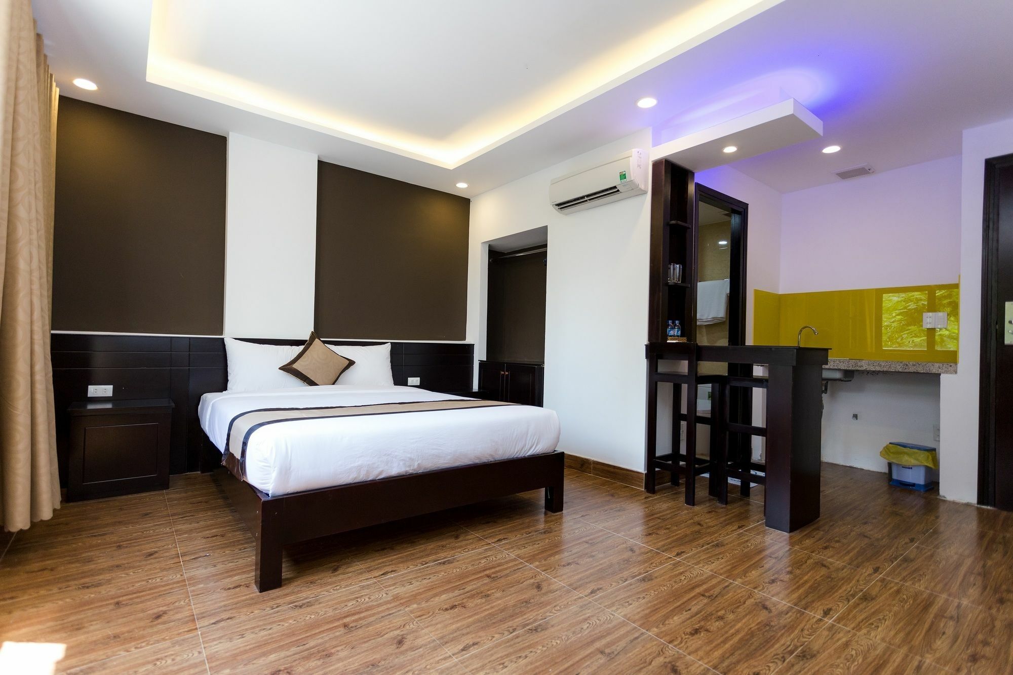 Manchester Hotel Дананг Екстериор снимка